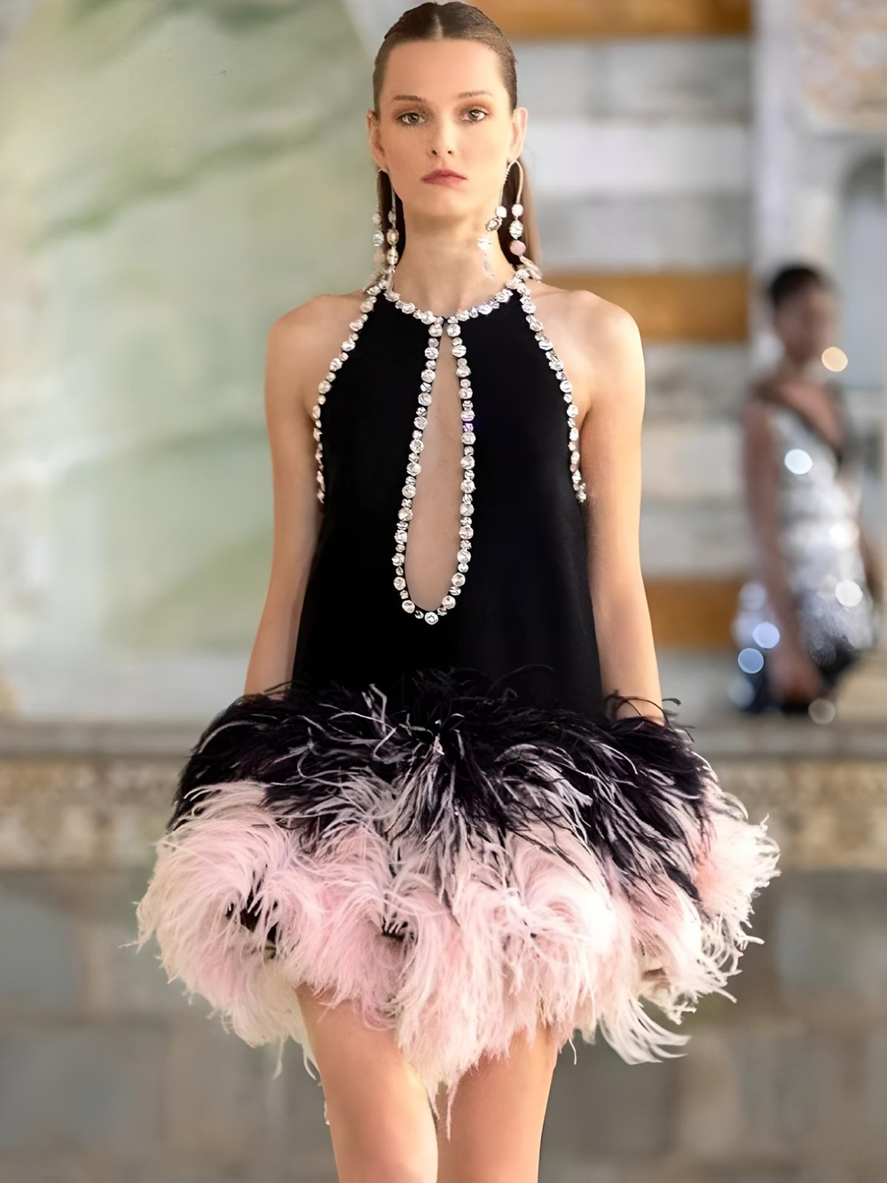Vestito Donna Elegante Cerimonia Piume Perline Scollo Profondo Nero Sensuale - LE STYLE DE PARIS