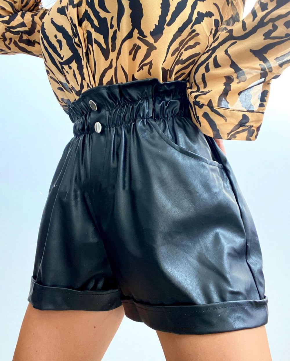 Pantaloncino Donna Shorts Ecopelle Aderente Elastico Casual Elegante  Sensuale
